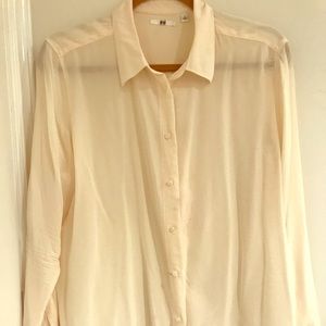 Uniqlo cream shirt